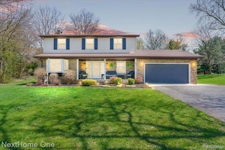 5311 Red Fox Dr, Brighton, MI 48114