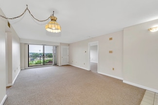 200 Locust St Unit 606, Lynn, MA 01904