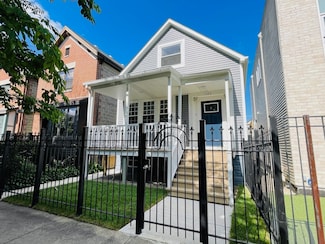 1720 N Mozart St, Chicago, IL 60647