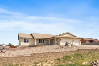 1083 W Bella Casa Dr, Pueblo, CO 81007