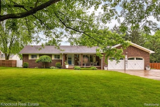 605 Shawnesee, Flushing, MI 48433