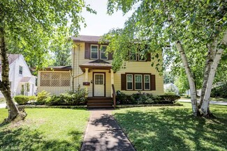 728 E Riddle Ave, Ravenna, OH 44266