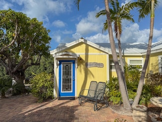 140 Venetian Dr, Islamorada, FL 33036