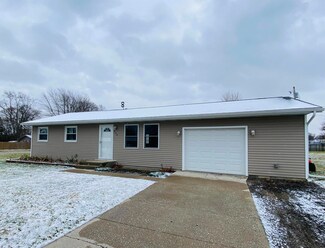 516 E Maple St, Bremen, IN 46506