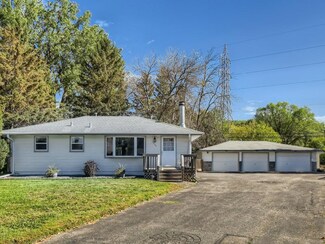 1337 Guthrie Ave N, Saint Paul, MN 55128