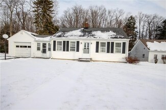 135 Avalon Blvd, Jamestown, NY 14701