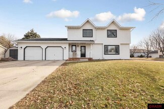 229 229 Wadsworth Dr, Mankato, MN 56001