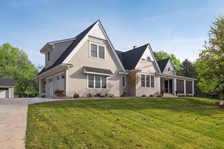 2040 Spates Ave, Wayzata, MN 55391