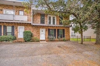 96 Yacht Club Dr NE Unit 1, Fort Walton Beach, FL 32548