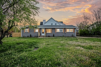 2640 Barclay Dr, Nashville, TN 37206