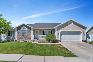 914 W Red Fox Ln, Saratoga Springs, UT 84045