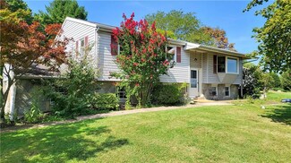 1313 Klinerd Rd, Pennsburg, PA 18073