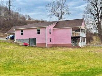 4353 Wittens Mill Rd, North Tazewell, VA 24630