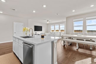 488 Pepperbark Loop, Mustang Ridge, TX 78610