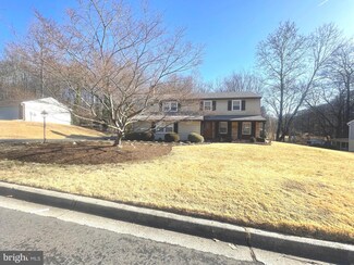 9700 Tam o Shanter Dr, Upper Marlboro, MD 20772
