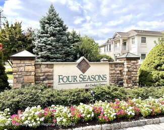1012 Holly Ln Unit 120, Cedar Grove, NJ 07009