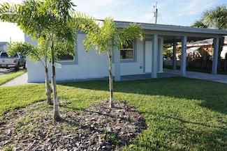 957 Lewis Dr, Riviera Beach, FL 33403