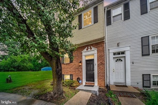 2 Cartwright Ct, Rosedale, MD 21237