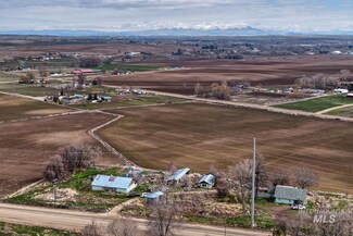 17128 Hollow Rd, Caldwell, ID 83607