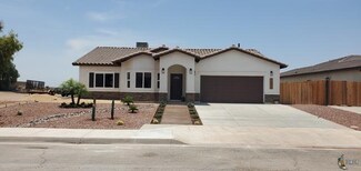 1035 Crestview Dr, Brawley, CA 92227