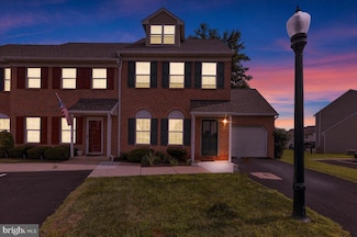 17 Charlemont Ct, Reading, PA 19607
