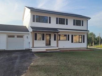 11 Windsor Dr Unit A, Litchfield, NH 03052