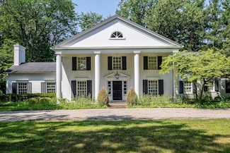 31677 Mountain View Rd, Franklin, MI 48025