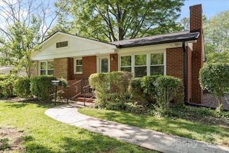 2721 Albany Ln, Charlotte, NC 28205