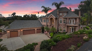 2270 Summit Dr, Escondido, CA 92025