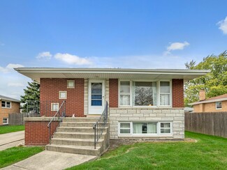 7608 S Oconto Ave, Bridgeview, IL 60455