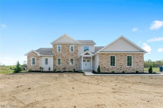 6926 S Raccoon Rd, Canfield, OH 44406
