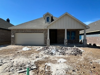 3526 Columbus St, Gainesville, TX 76240
