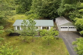 550 Prescott Rd, Manchester, ME 04351