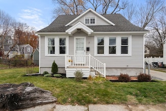 7 King St, Maynard, MA 01754