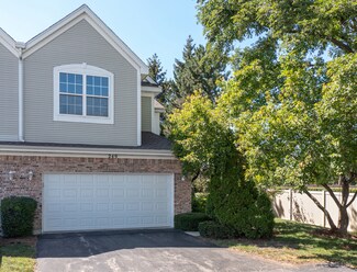 249 Bay Dr, Itasca, IL 60143