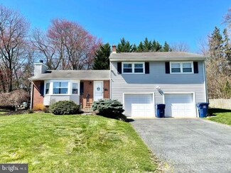 272 Fieldboro Dr, Lawrence Township, NJ 08648