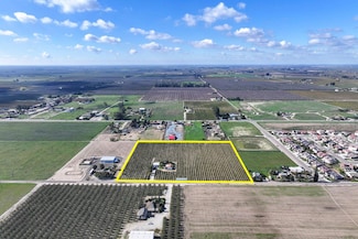 12615 S Mitchell Ave, Selma, CA 93662