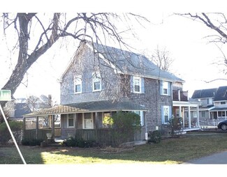 84 Beach St, Marshfield, MA 02050