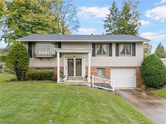3343 Lullaby Ln, Clinton, OH 44216