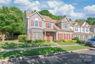 10119 Oxford Landing Ln, Charlotte, NC 28270