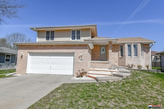208 Groveland St, Lincoln, NE 68521