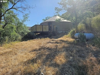 505 Hill St, Maupin, Or, OR 97037