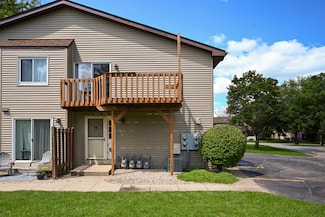 1810 Kerrybrook Ct Unit 434, Sycamore, IL 60178
