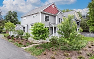 8 Warner St, Florence, MA 01062
