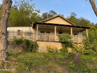 2519 Maples Branch Rd, Sevierville, TN 37876