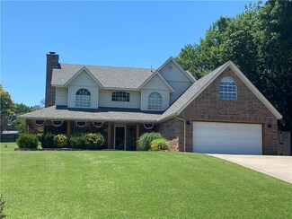 715 N 6th Ave, Purcell, OK 73080