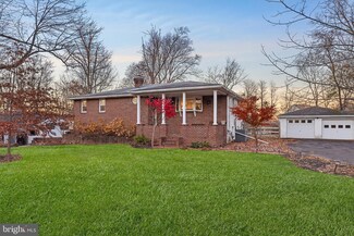 164 Pheasant Ln, Newtown, PA 18940