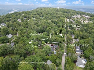 307 Park Rd, Lookout Mountain, TN 37350