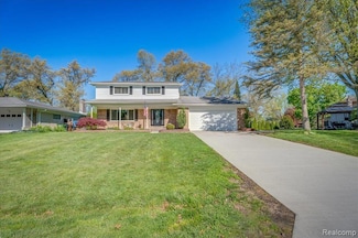 6347 Thorneycroft Dr, Shelby Township, MI 48316