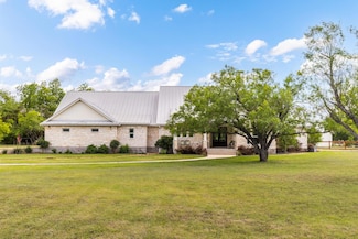 137 Lone Cypress Cove, Driftwood, TX 78619